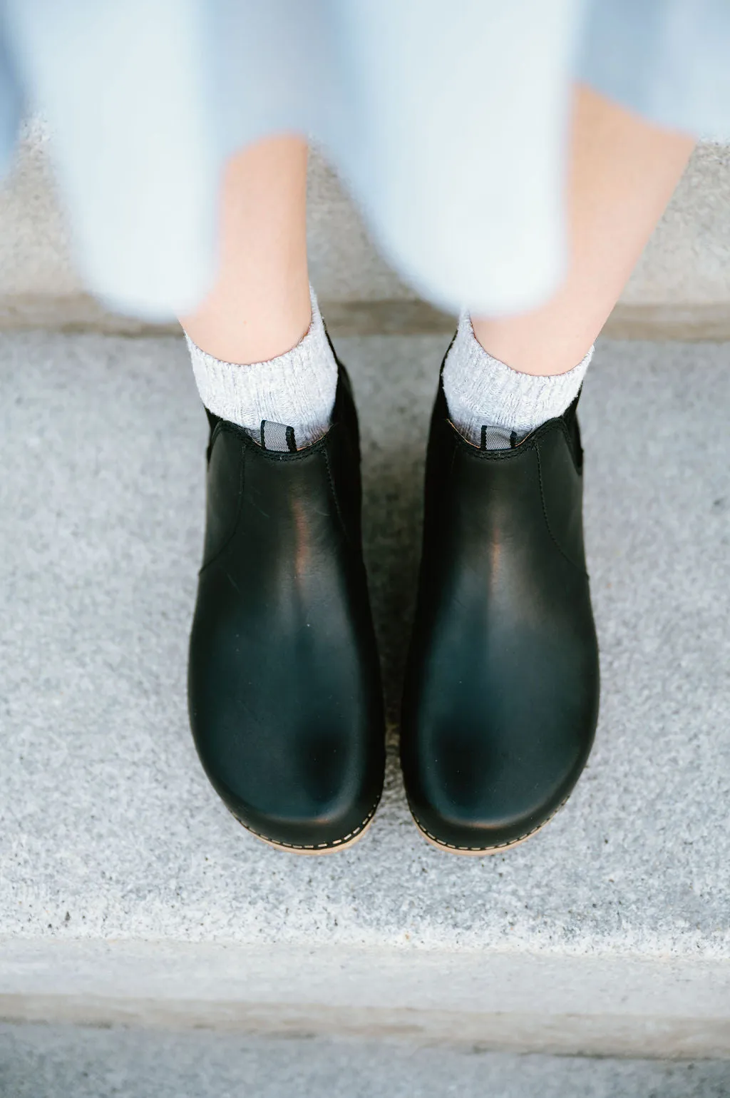 Dansko Becka Pull Up Black Oiled