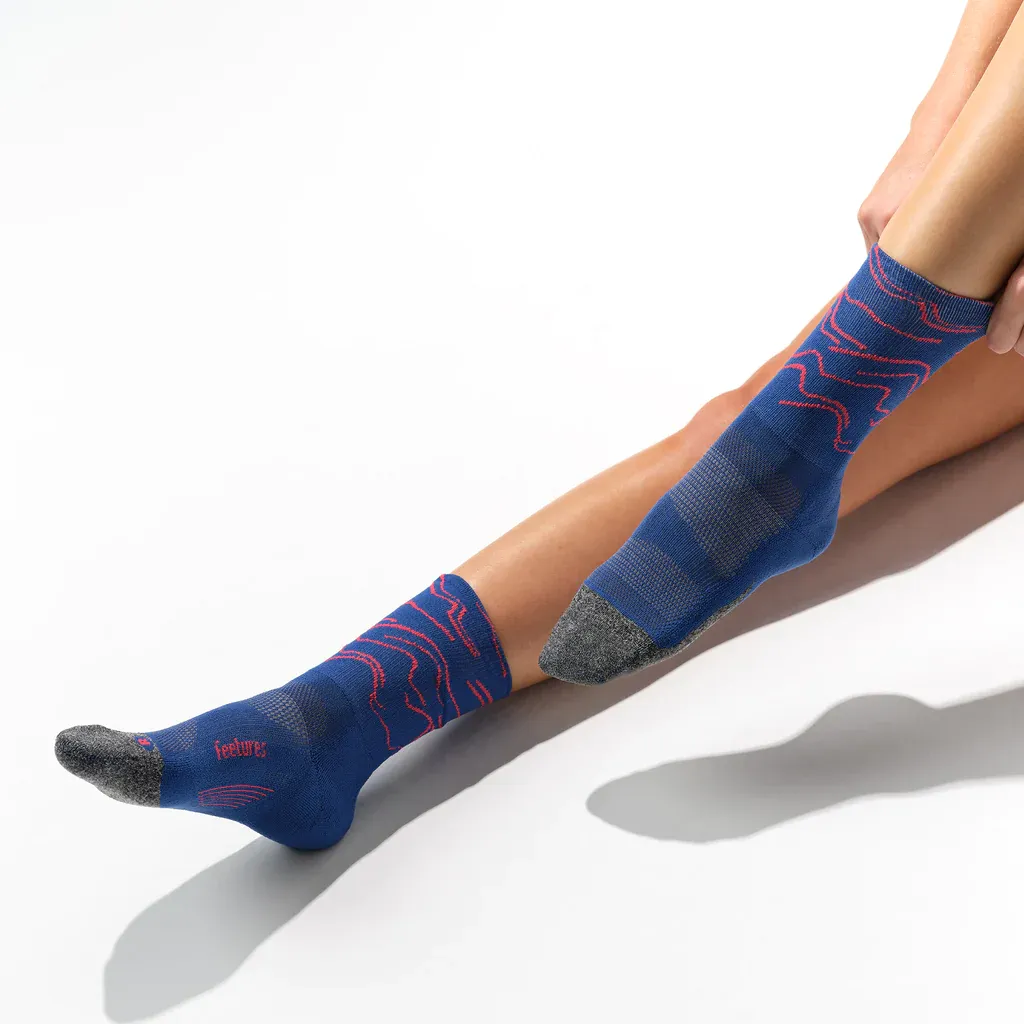 Feetures Elite Light Cushion Mini Crew Sock