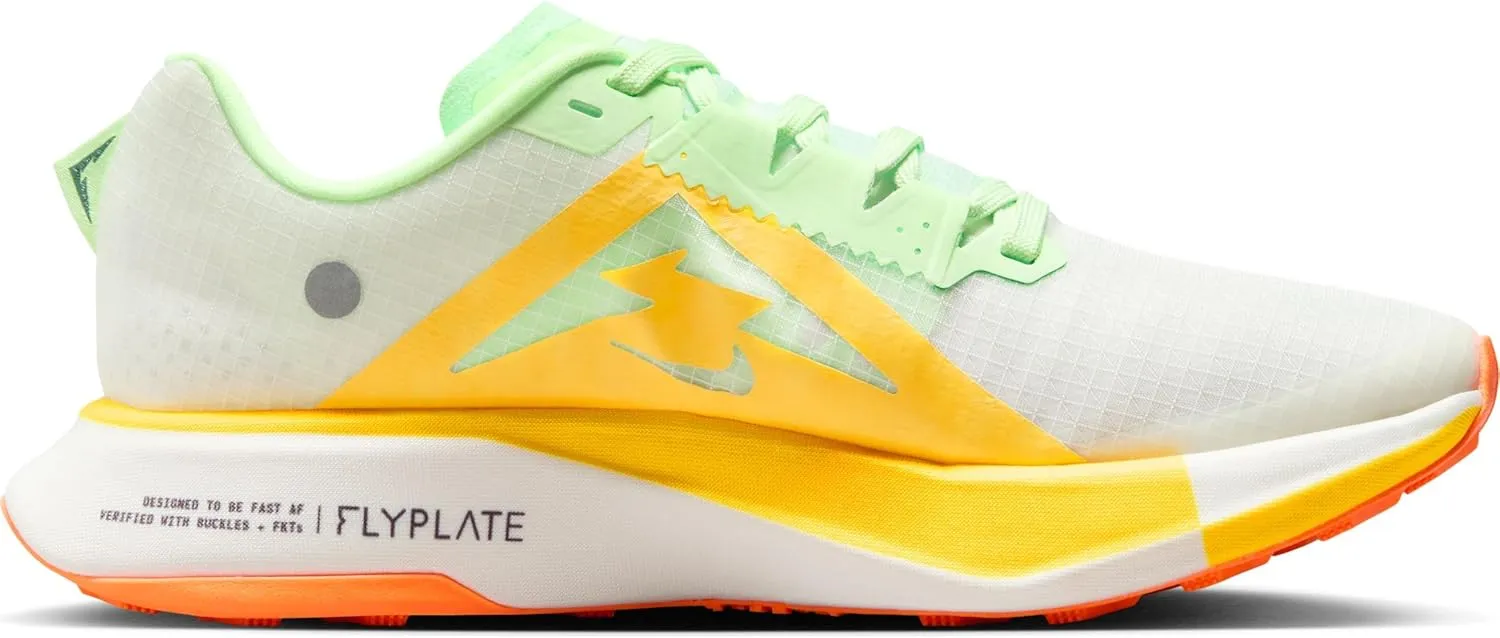 NIKE Women's Sneaker
