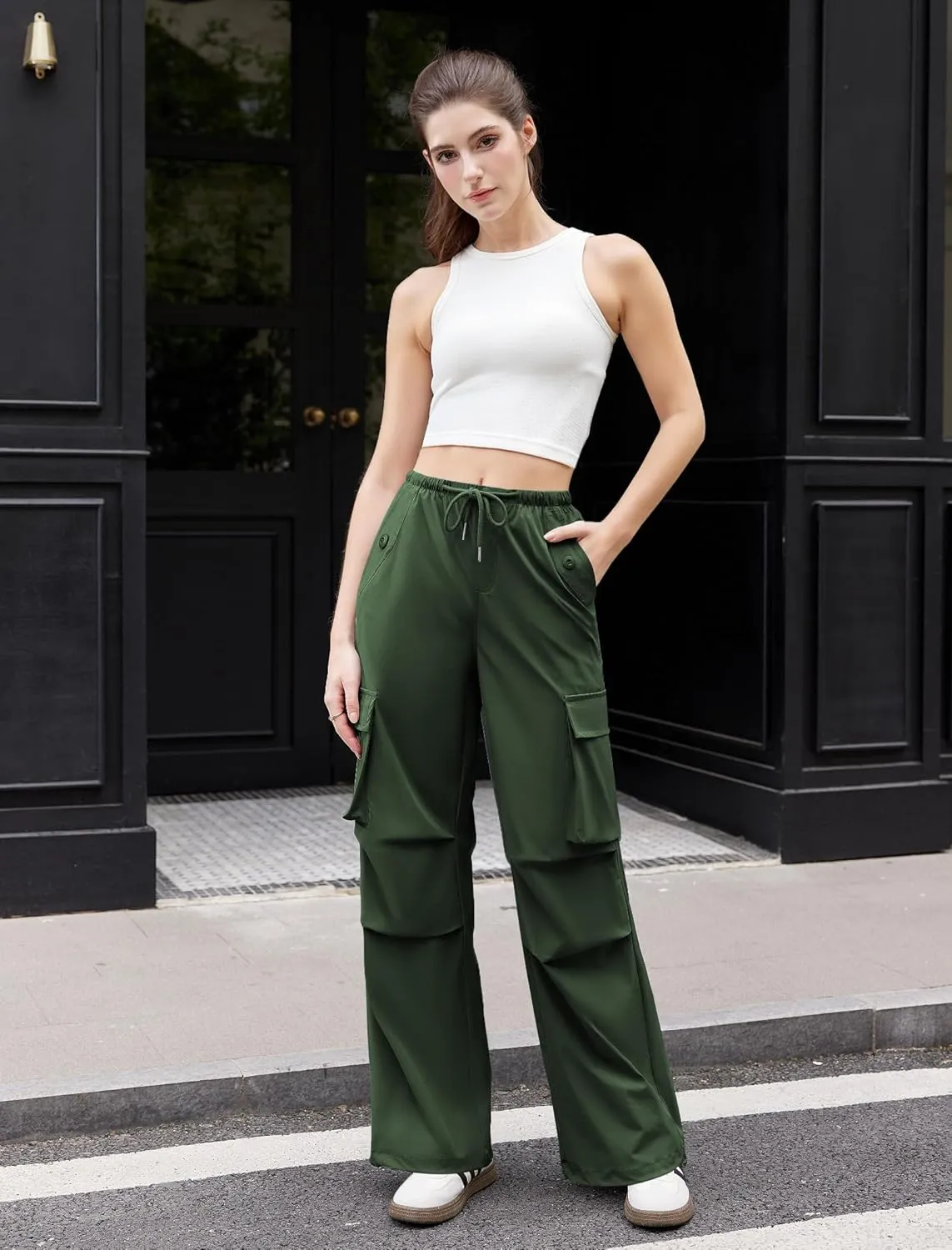 Womens Cargo Pants Elastic Waist Wide Leg Parachute Pants with 4 Pockets Baggy Hiking Trousers Travel Y2K Waterproof